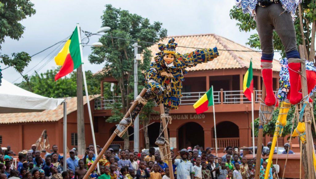 Egungun en procession